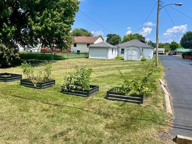 367 Forest Lawn Boulevard, Marion, OH 43302