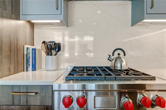 850 Central AVE 209, Naples, FL 34102