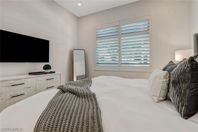 850 Central AVE 209, Naples, FL 34102