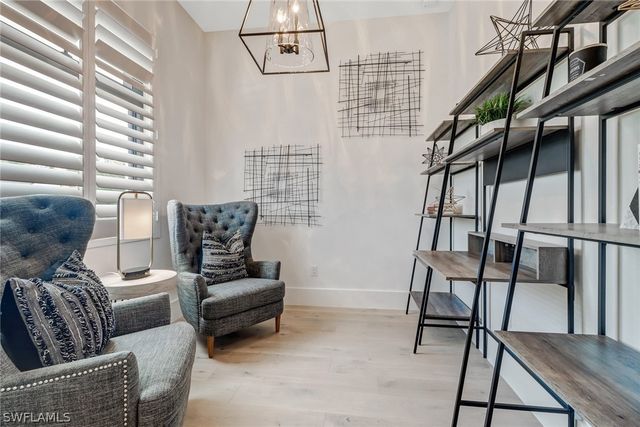 850 Central AVE 209, Naples, FL 34102