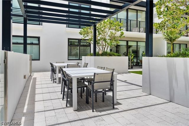 850 Central AVE 209, Naples, FL 34102