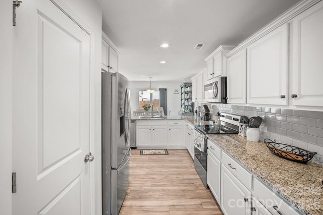 108 Galley Lane, Statesville, NC 28677