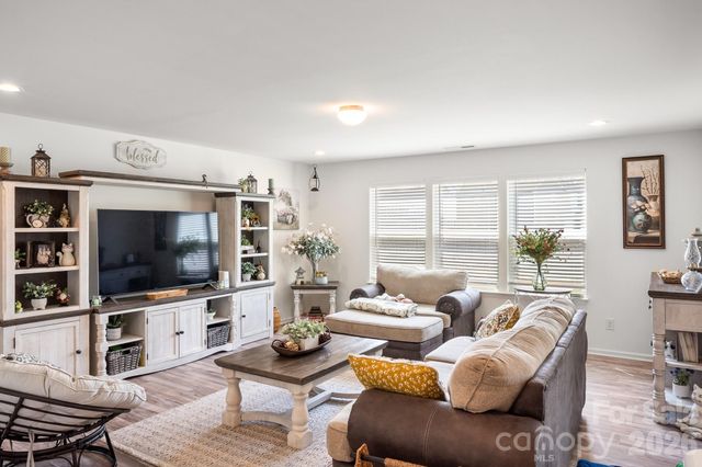 108 Galley Lane, Statesville, NC 28677
