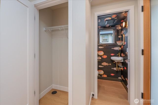 11740 Phinney Avenue N, Seattle, WA 98133