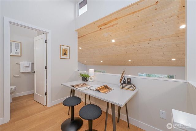 11740 Phinney Avenue N, Seattle, WA 98133