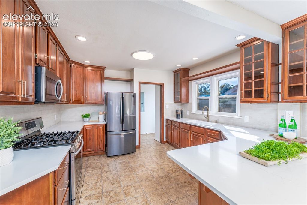 1717 N Franklin Street, Colorado Springs, CO 80907 — photo 4