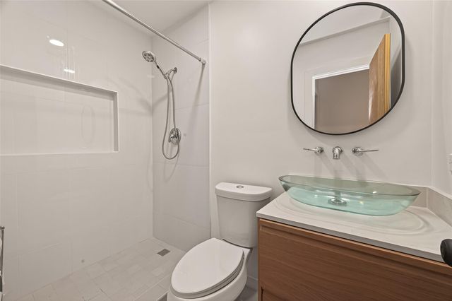 339 E Delz Drive, Houston, TX 77022