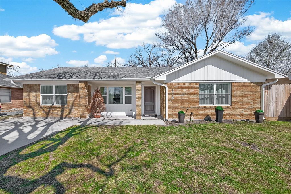 339 E Delz Drive, Houston, TX 77022