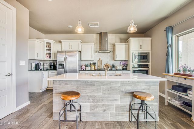 12526 Breeder Cup Way, El Paso, TX 79928