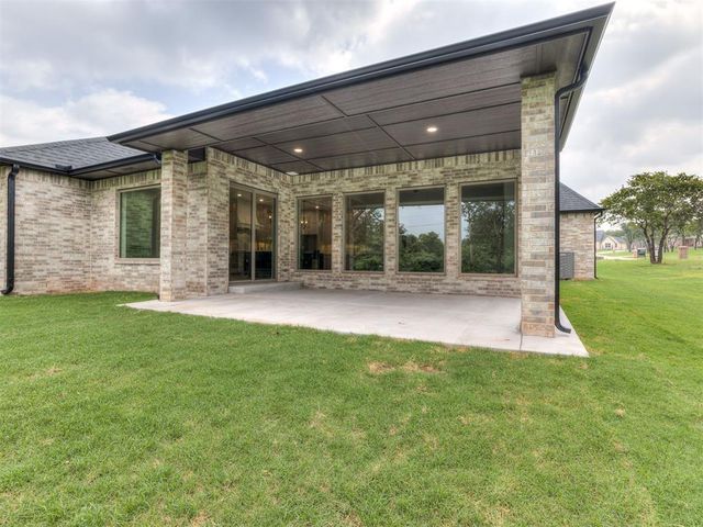 13025 Stagecoach Trail, Arcadia, OK 73007
