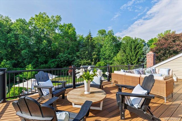 32 Rolling Ridge Road, White Plains, NY 10605