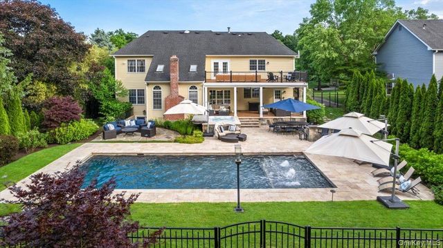 32 Rolling Ridge Road, White Plains, NY 10605