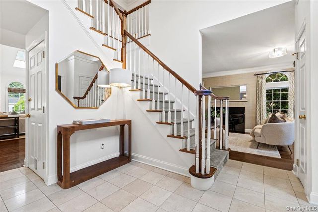 32 Rolling Ridge Road, White Plains, NY 10605