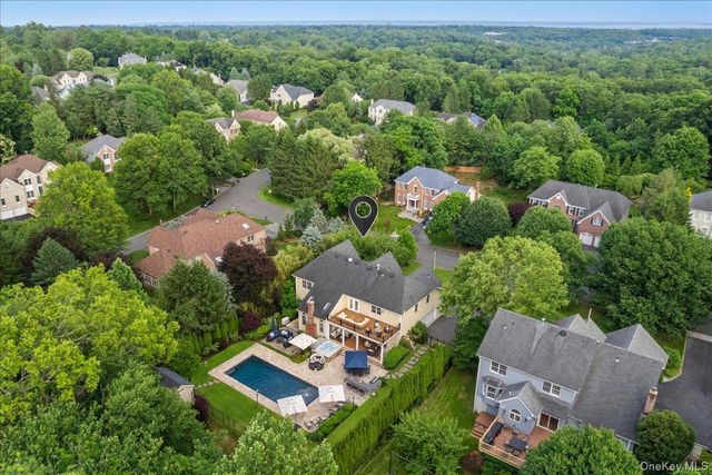 32 Rolling Ridge Road, White Plains, NY 10605