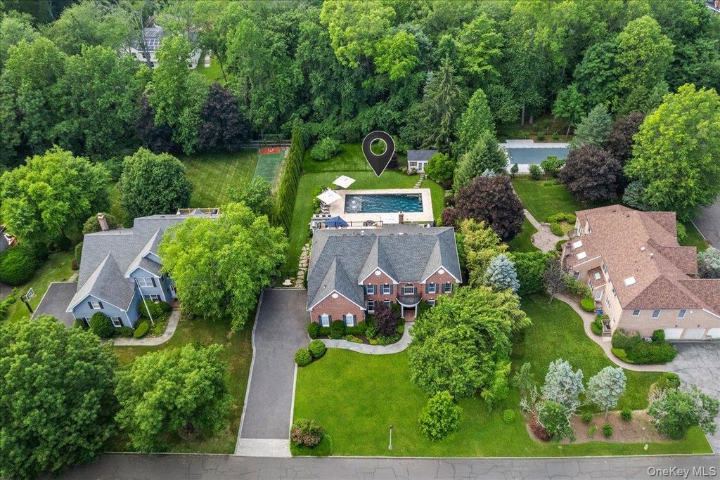 32 Rolling Ridge Road, White Plains, NY 10605