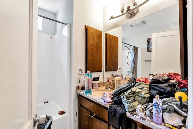 2307 W Castleman Street, Longview, WA 98632
