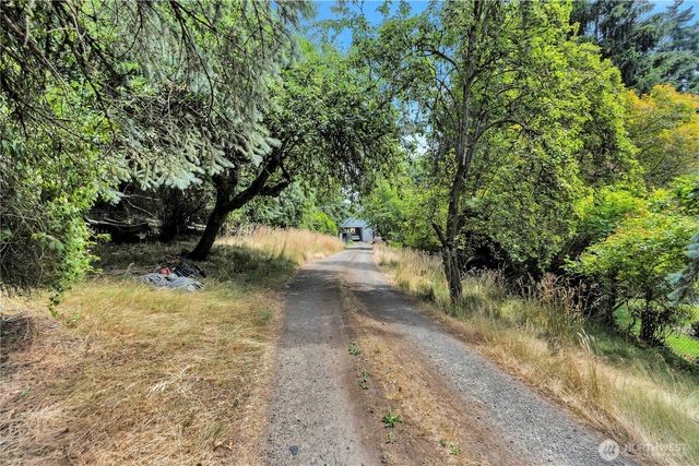 2307 W Castleman Street, Longview, WA 98632