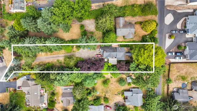 2307 W Castleman Street, Longview, WA 98632