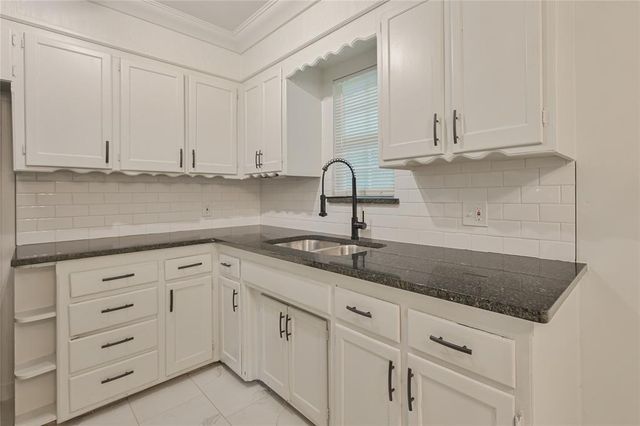 3501 Sycamore Drive, Midwest City, OK 73110