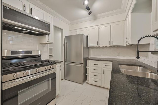 3501 Sycamore Drive, Midwest City, OK 73110