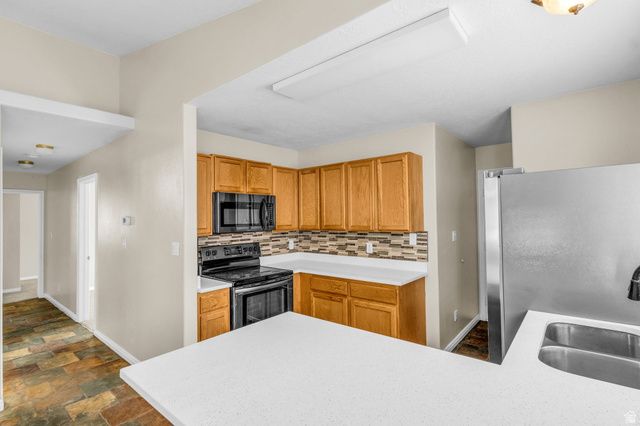 3293 W BROOKWAY DR, West Valley City, UT 84119