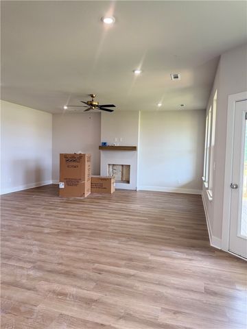 2300 Cassidy Court, Siloam Springs, AR 72761