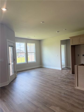 2300 Cassidy Court, Siloam Springs, AR 72761