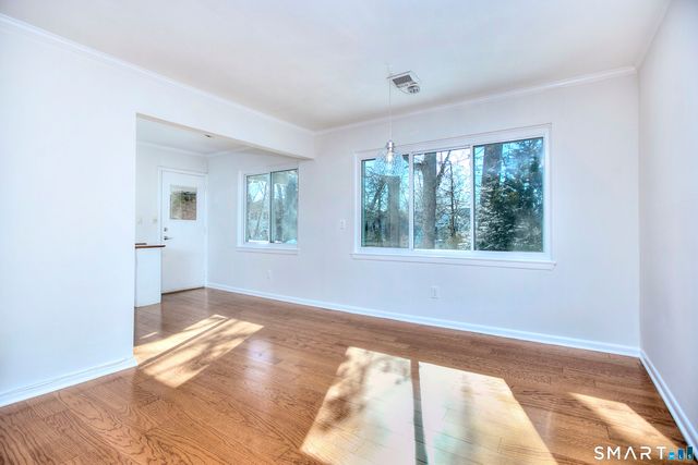 103 Southport Woods Drive 103, Fairfield, CT 06890