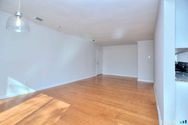 103 Southport Woods Drive 103, Fairfield, CT 06890