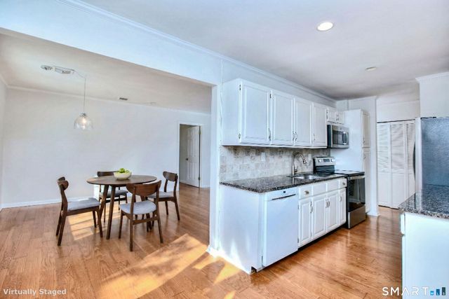 103 Southport Woods Drive 103, Fairfield, CT 06890