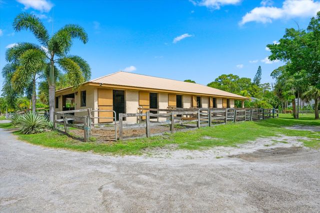 2910 Doe Trail, Loxahatchee, FL 33470