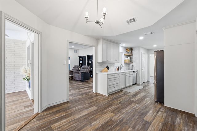 490 Spruce Drive, Highland Village, TX 75077