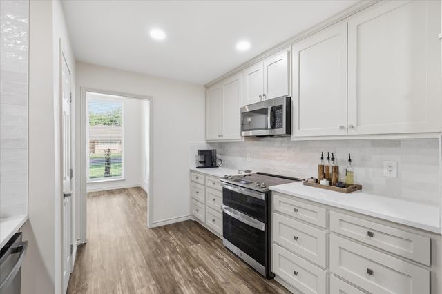 490 Spruce Drive, Highland Village, TX 75077