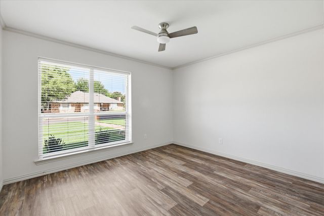 490 Spruce Drive, Highland Village, TX 75077