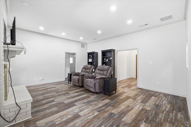 490 Spruce Drive, Highland Village, TX 75077