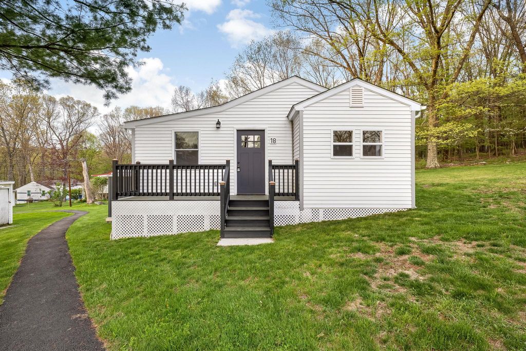 7 Brodie Road 18, Hopewell Junction, NY 12533