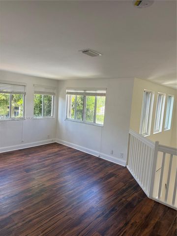 1288 Camellia Cir, Weston, FL 33326