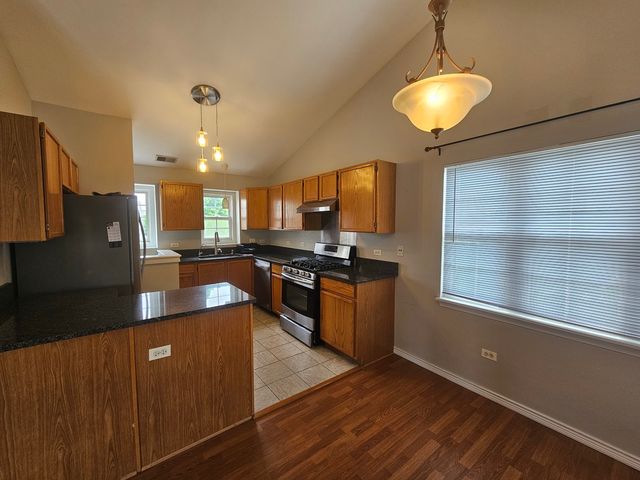 2503 Sheehan Drive 201, Naperville, IL 60564