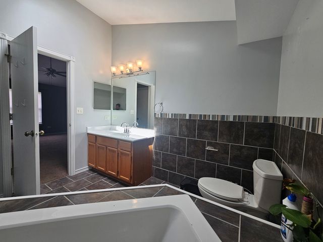 2503 Sheehan Drive 201, Naperville, IL 60564
