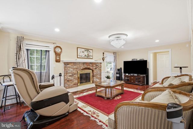 2132 CHERRY LEAF LN, Silver Spring, MD 20906
