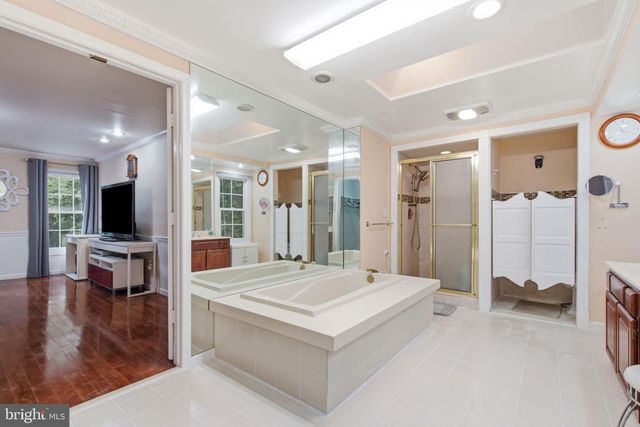 2132 CHERRY LEAF LN, Silver Spring, MD 20906