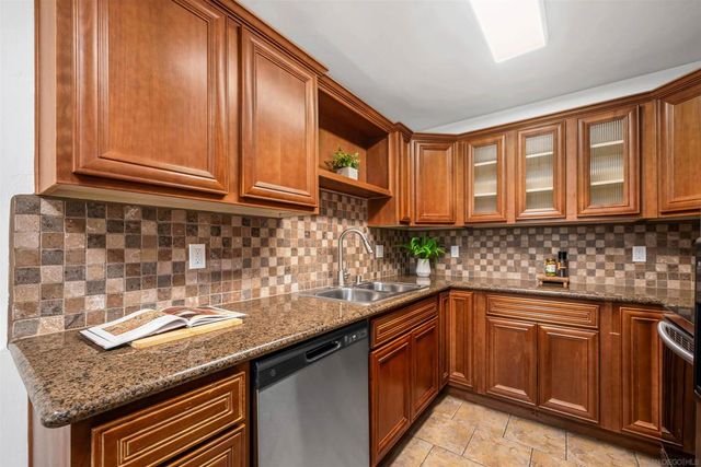 1030 Robinson Ave 111, San Diego, CA 92103