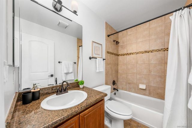 1030 Robinson Ave 111, San Diego, CA 92103