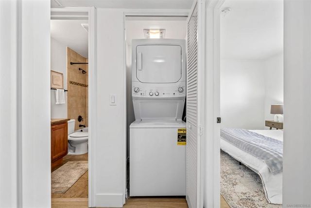 1030 Robinson Ave 111, San Diego, CA 92103