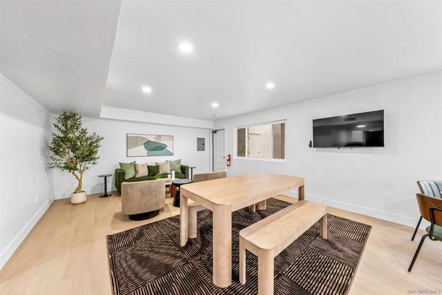 1030 Robinson Ave 111, San Diego, CA 92103