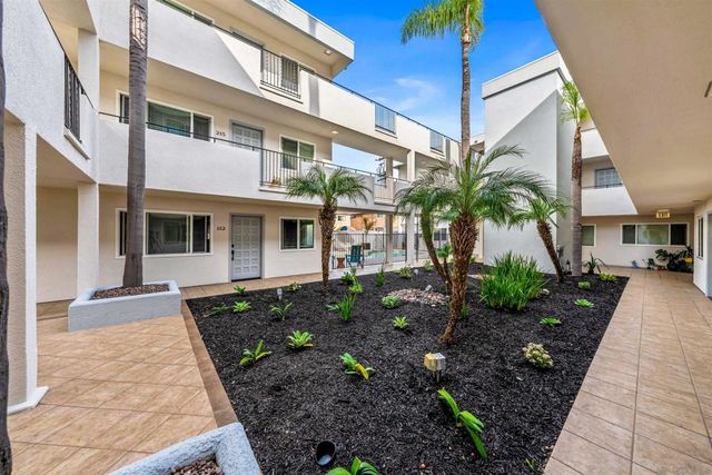 1030 Robinson Ave 111, San Diego, CA 92103