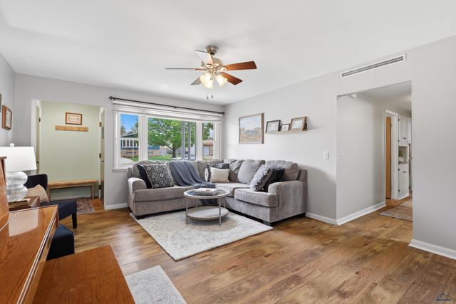 2727 OAK AVE, Rapid City, SD 57701