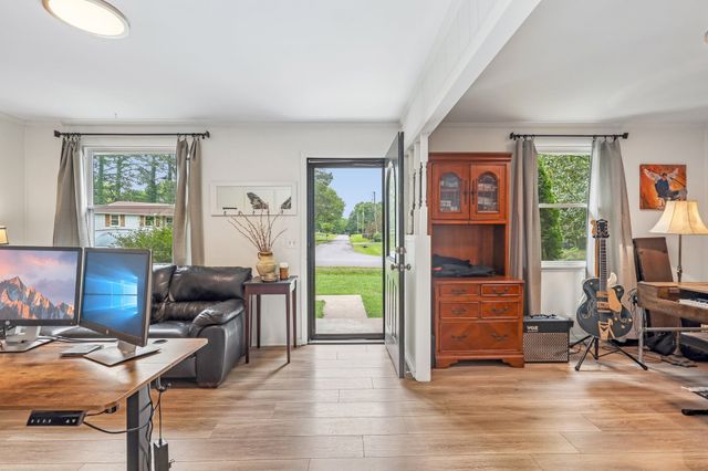 403 Pennington Ln, Cedar Hill, TN 37032