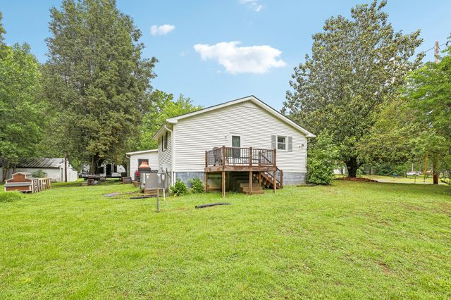403 Pennington Ln, Cedar Hill, TN 37032