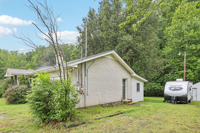 403 Pennington Ln, Cedar Hill, TN 37032